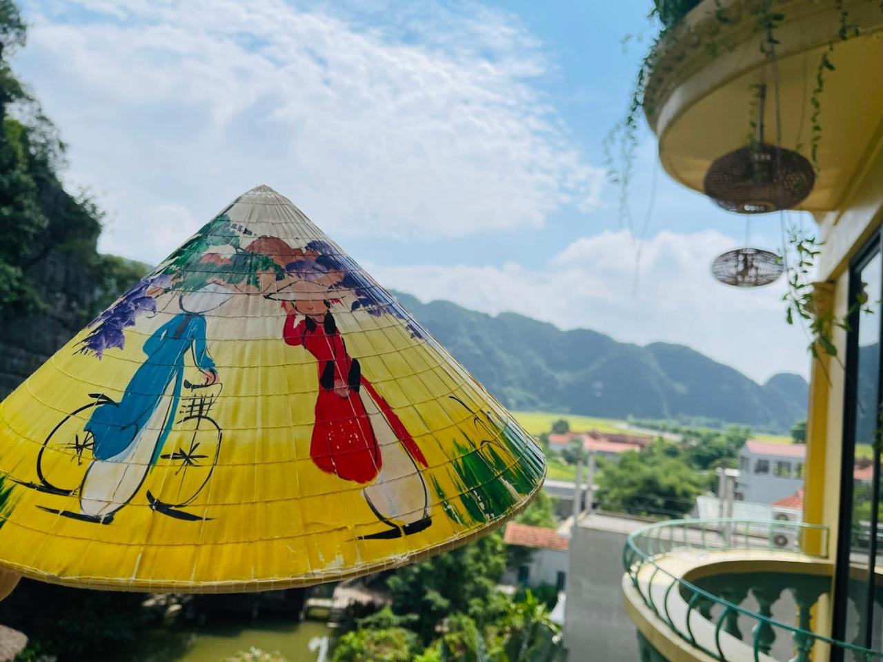 Tam Coc Lion Kings Hotel & Resort Ниньбинь Экстерьер фото